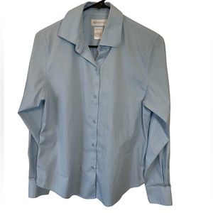 Worthington Non-iron Ladies Light Blue Long Sleeve Button Down Shirt